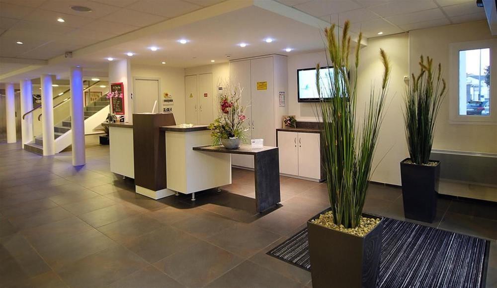 Hotel Kyriad La Rochelle Centre Ville Luaran gambar