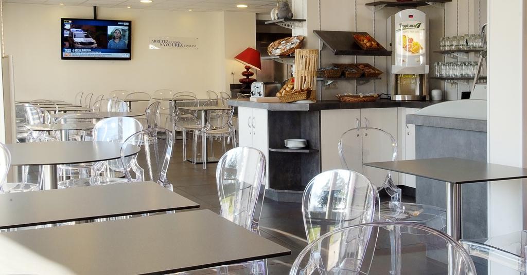 Hotel Kyriad La Rochelle Centre Ville Luaran gambar