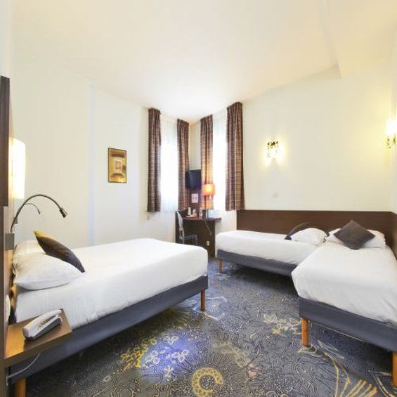 Hotel Kyriad La Rochelle Centre Ville Luaran gambar